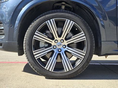 Used 2025 Volvo XC90 T8 Ultra w/ Protection Package Premier image 11