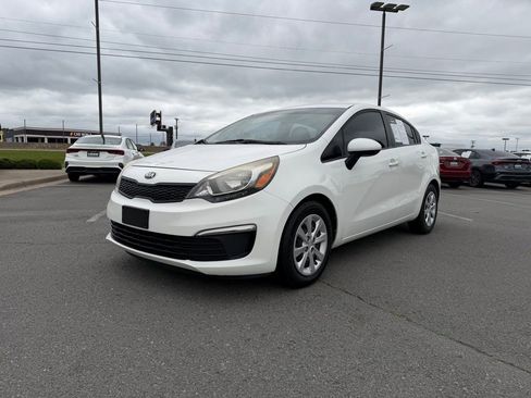 Used 2016 Kia Rio LX FWD image 3