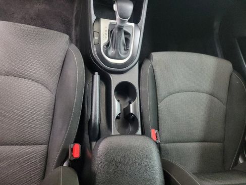 Used 2022 Kia Forte LXS FWD image 26