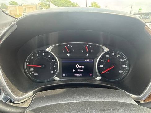 Used 2019 Chevrolet Equinox Premier FWD image 18