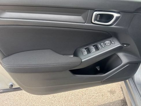 Certified 2025 Honda Civic Sport image 9