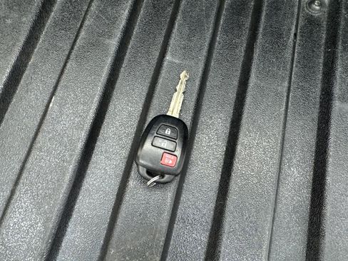 Used 2023 Toyota Tacoma SR w/ SR Convenience Package RWD image 75