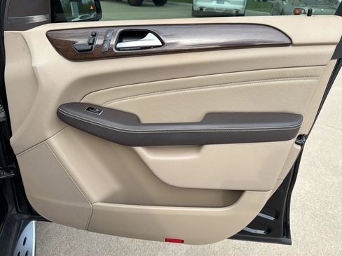 Used 2015 Mercedes-Benz ML 350 4MATIC image 90