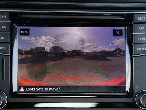 Used 2018 Volkswagen Beetle 2.0T S image 36