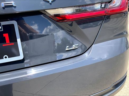 Used 2025 Toyota Camry LE FWD image 10