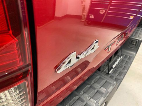 Used 2019 Toyota Tacoma SR5 image 21