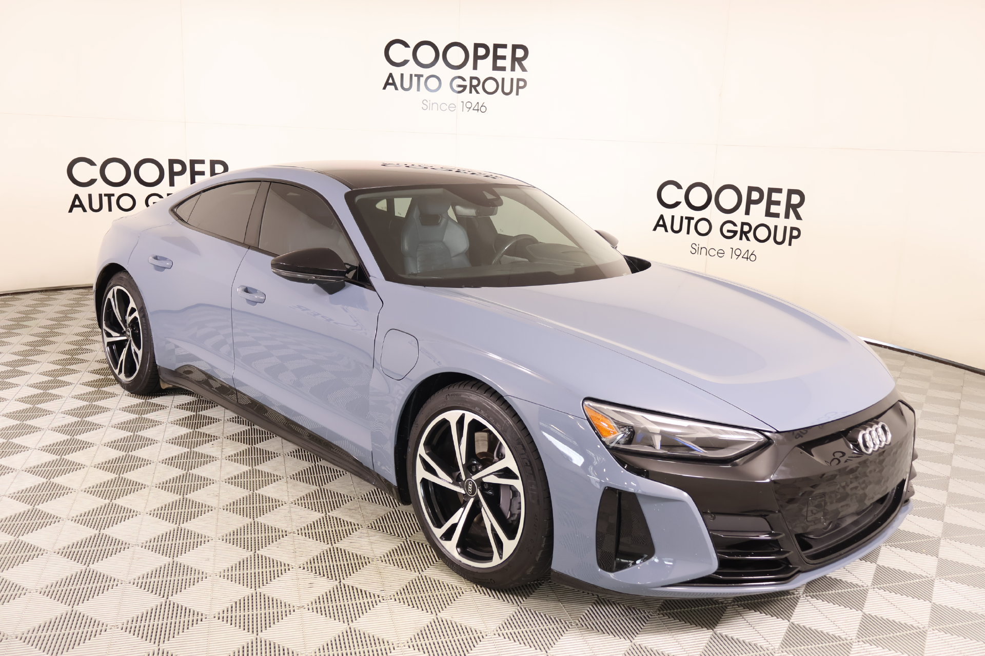 Used 2022 Audi e-tron GT Premium Plus w/ Performance Package AWD/4WD image 1
