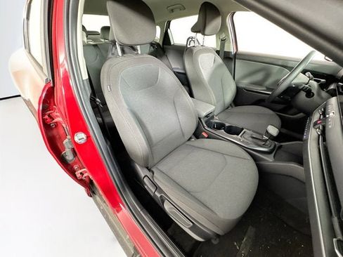 Used 2025 Kia K4 FWD image 25