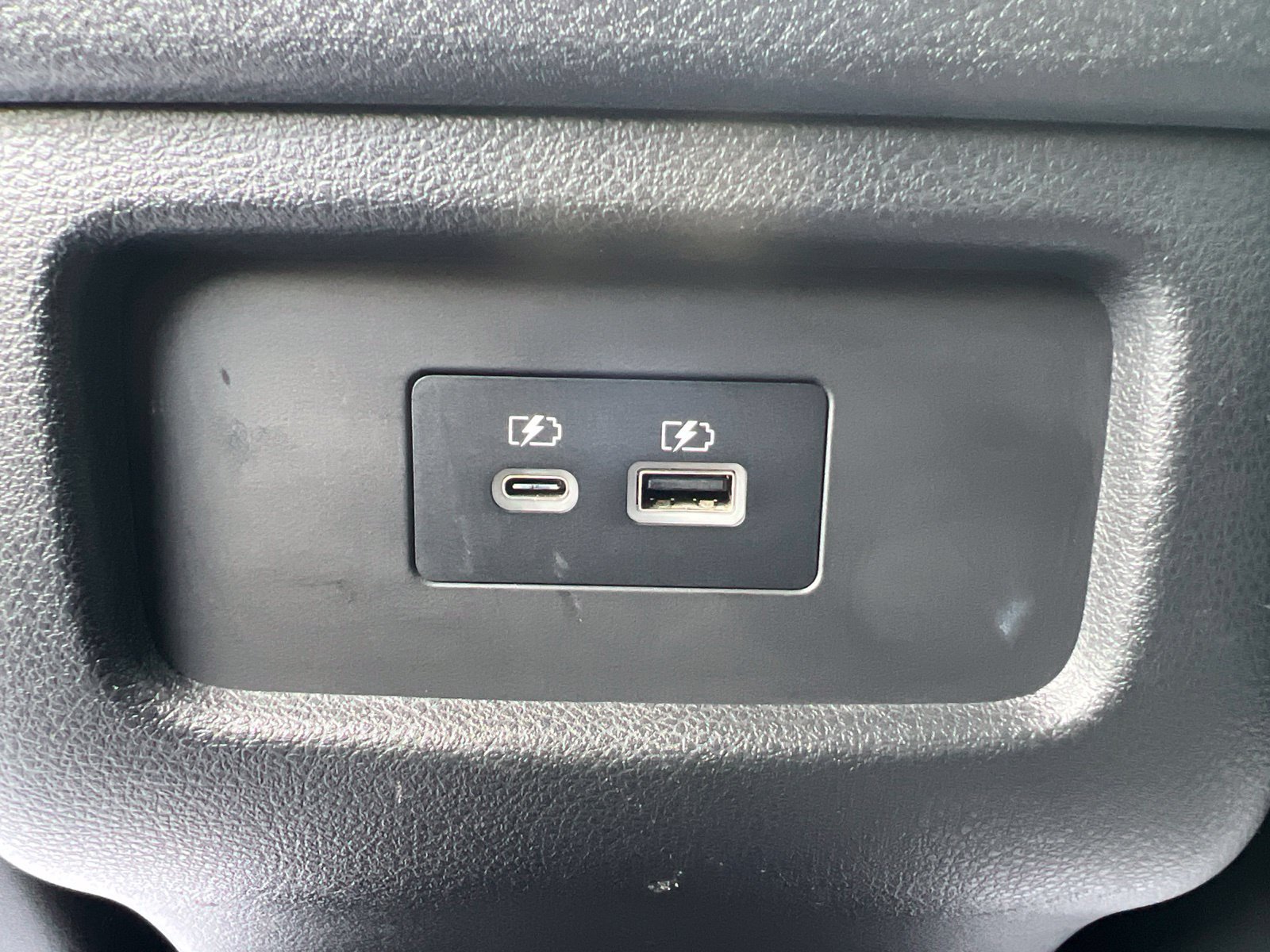Used 2022 Nissan Pathfinder SV AWD/4WD image 42
