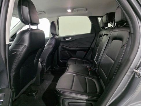 Used 2022 Ford Escape Titanium AWD/4WD image 21