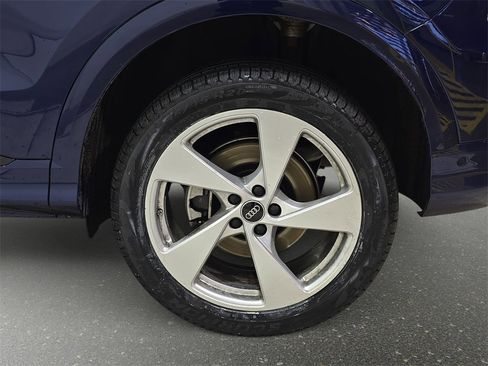 Used 2025 Audi Q5 2.0T Premium Plus w/ Premium Plus image 34