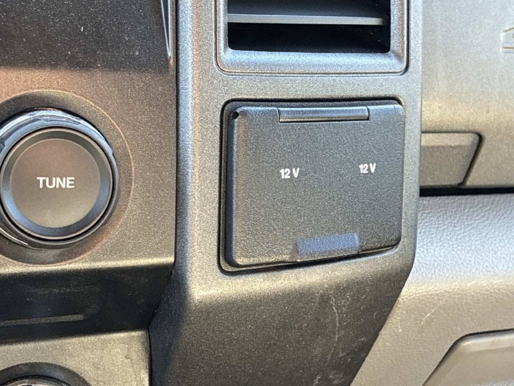 Used 2017 Ford F550 4x4 Regular Cab Super Duty image 29