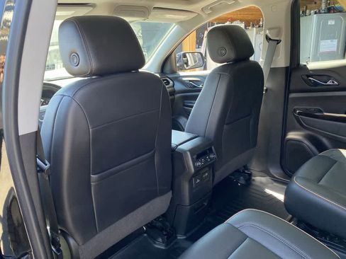Used 2022 GMC Acadia AT4 w/ Preferred Package AWD/4WD image 15