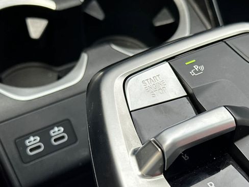 Used 2025 BMW X1 xDrive28i w/ M Sport Package image 25