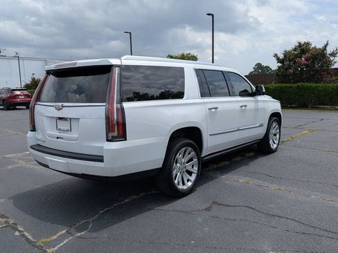 Used 2020 Cadillac Escalade ESV Platinum AWD/4WD image 3