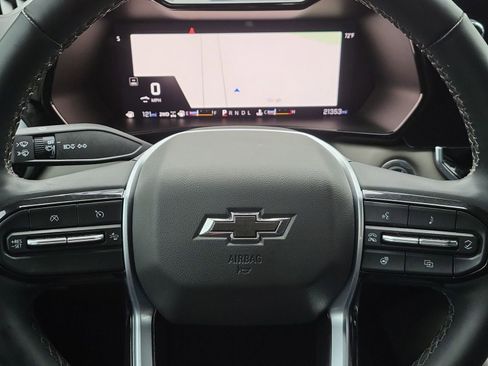 Used 2024 Chevrolet Colorado ZR2 w/ ZR2 Convenience Package III image 11