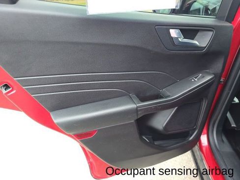 Used 2022 Ford Escape SEL image 26