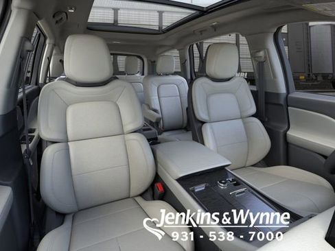 New 2026 Lincoln Aviator Reserve AWD/4WD image 10