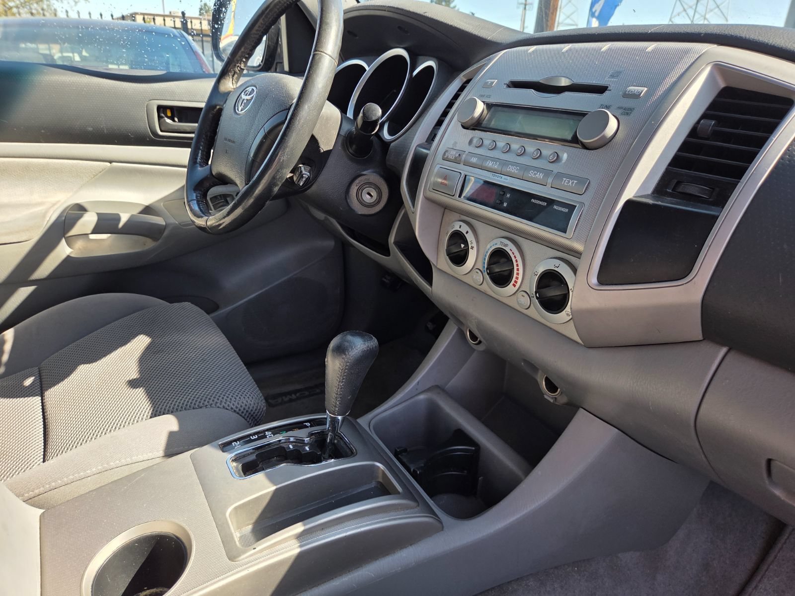 Used 2005 Toyota Tacoma PreRunner w/ TRD Sport Pkg #4 RWD image 15