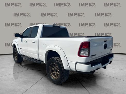 Used 2022 RAM 1500 Big Horn w/ Night Edition AWD/4WD image 3