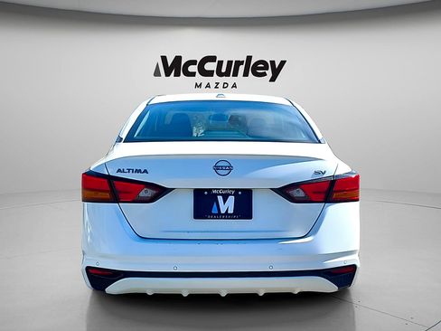 Used 2023 Nissan Altima 2.5 SV FWD image 6