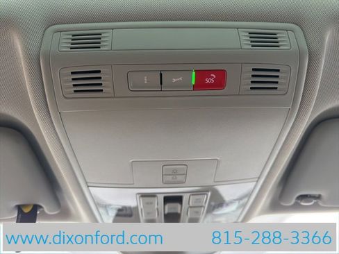 New 2026 Volkswagen Taos SE image 18