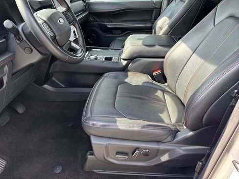 Used 2023 Ford Expedition Max Limited RWD image 9