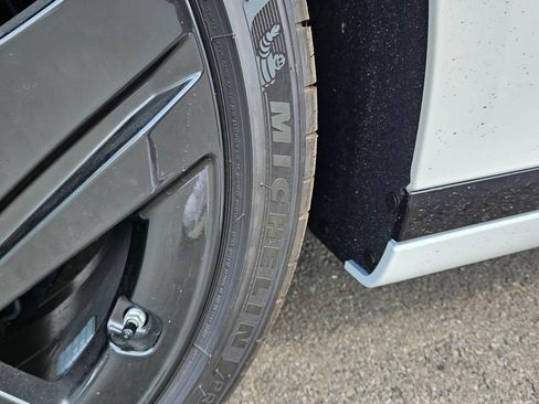 New 2026 Genesis G90 3.5T Prestige image 18