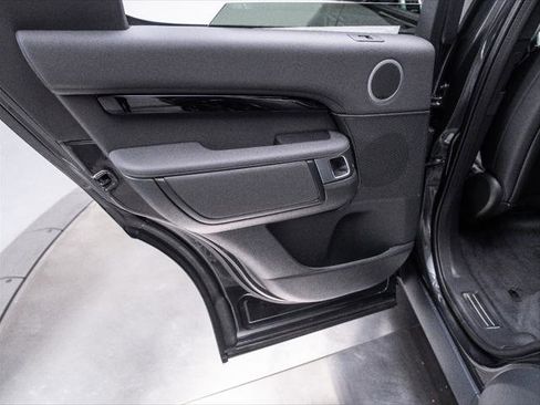 New 2025 Land Rover Discovery S image 25