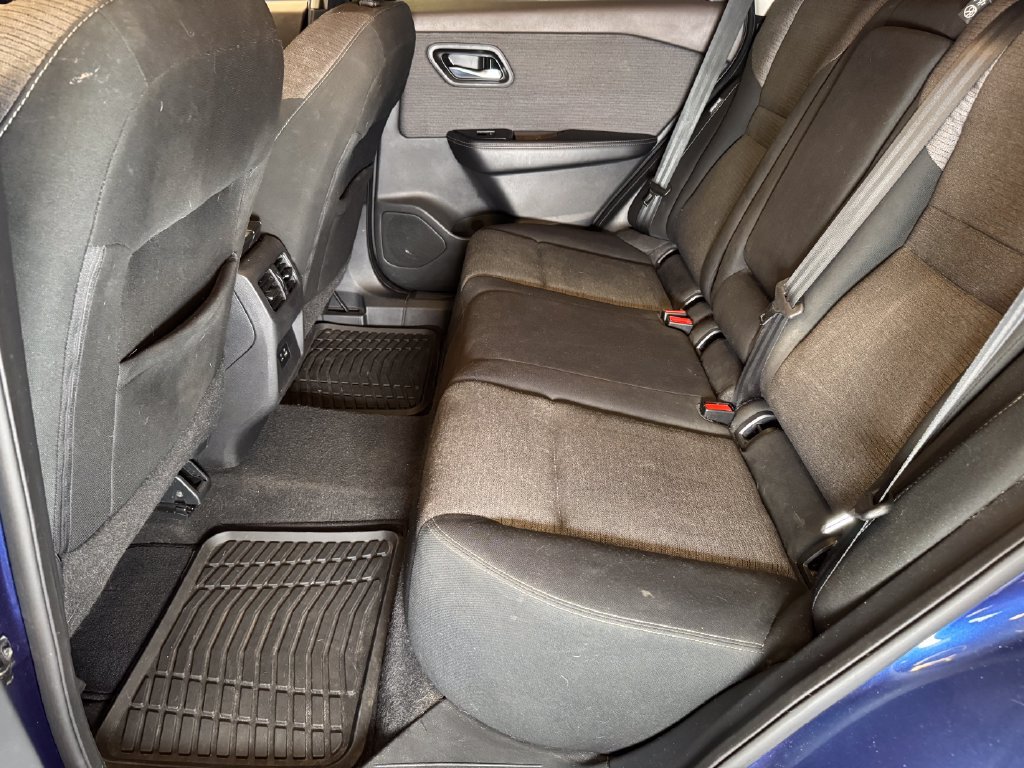 Used 2021 Nissan Rogue SV AWD/4WD image 21