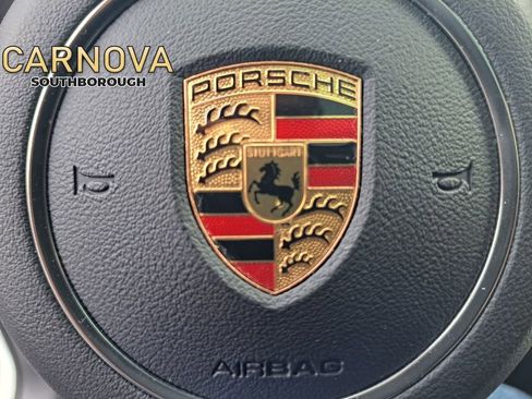 Used 2021 Porsche Macan S image 40