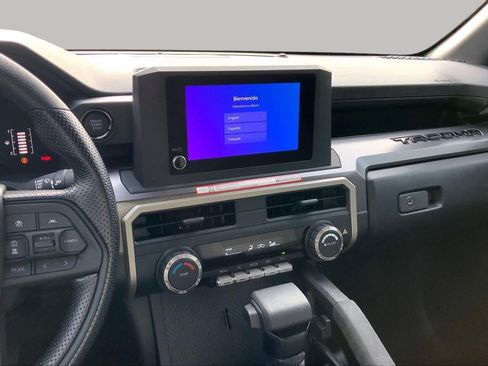 Used 2026 Toyota Tacoma SR5 AWD/4WD image 5