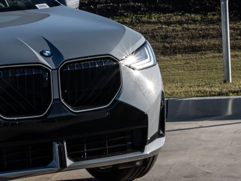 New 2026 BMW X3 xDrive30 w/ Premium Package image 7