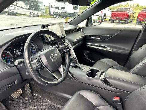 Used 2021 Toyota Venza XLE w/ Softex Package AWD/4WD image 25