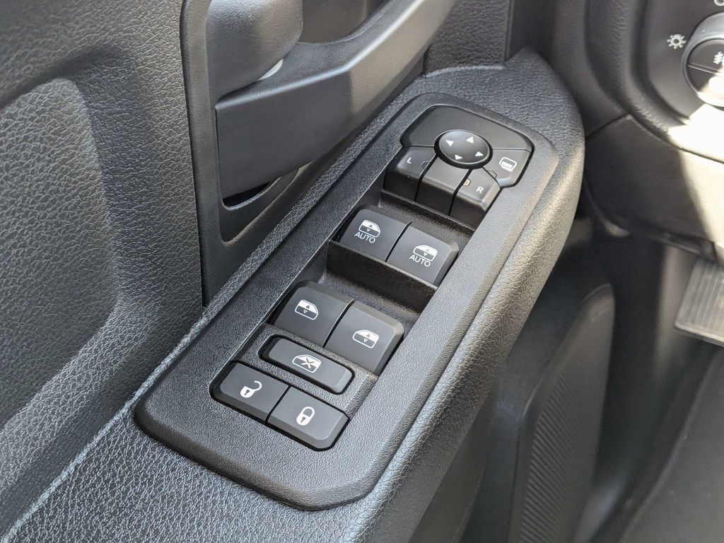New 2026 RAM 3500 Tradesman AWD/4WD image 21
