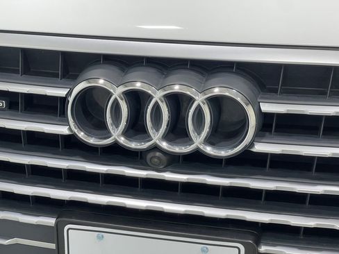 Used 2018 Audi Q7 3.0T Prestige w/ Prestige Package image 41