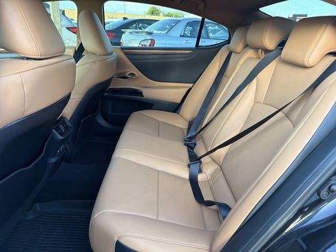 Used 2024 Lexus ES 350 w/ Premium Package FWD image 25