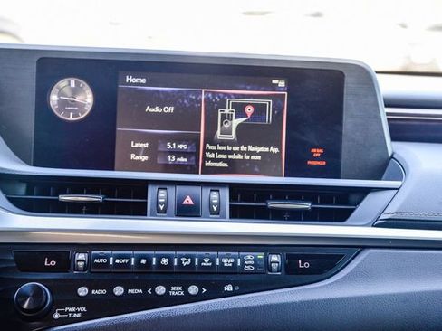 Used 2019 Lexus ES 350 w/ Premium Package image 16