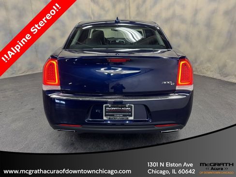 Used 2015 Chrysler 300 C image 6