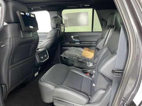 New 2026 Ford Expedition Max Platinum w/ Stealth Performance Package AWD/4WD image 6