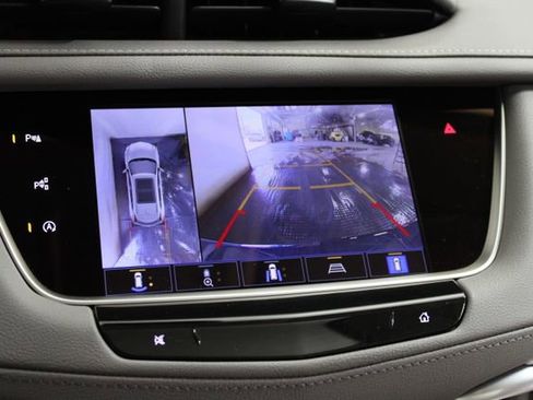 Certified 2025 Cadillac XT5 Premium Luxury w/ Technology Package AWD/4WD image 16