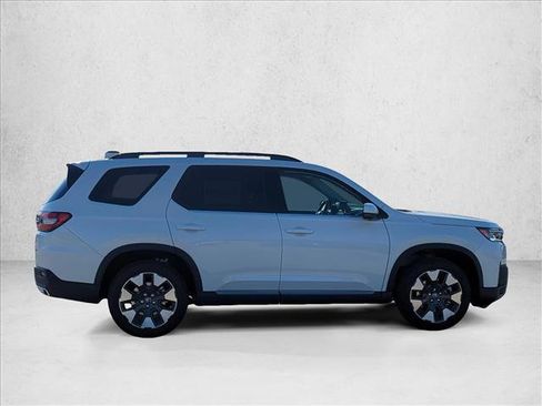 Used 2026 Honda Pilot Touring image 5