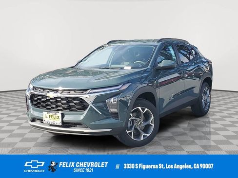 New 2026 Chevrolet Trax LT image 1