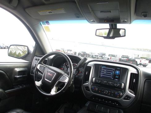 Used 2018 GMC Sierra 1500 SLT w/ SLT Premium Package image 24