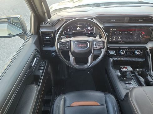 Used 2024 GMC Sierra 1500 AT4 w/ AT4 Preferred Package image 32