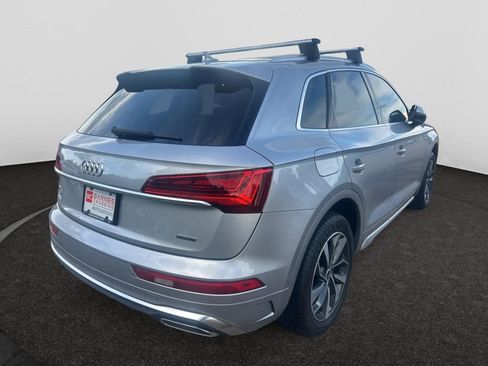 Used 2022 Audi Q5 2.0T Premium w/ Convenience Package AWD/4WD image 4