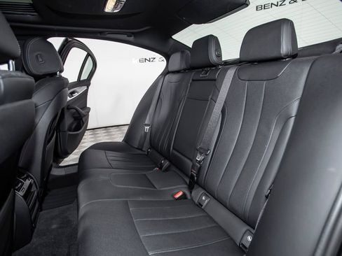 Used 2023 BMW 530i w/ Convenience Package RWD image 14