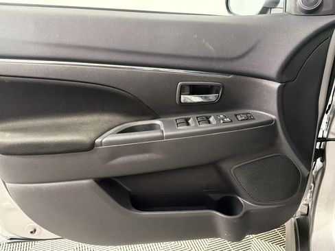 Used 2025 Mitsubishi Outlander Sport ES AWD/4WD image 10