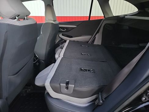 Used 2025 Subaru Outback Premium AWD/4WD image 38