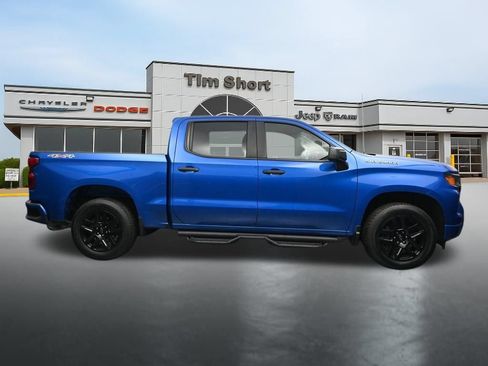 Used 2022 Chevrolet Silverado 1500 Custom AWD/4WD image 6